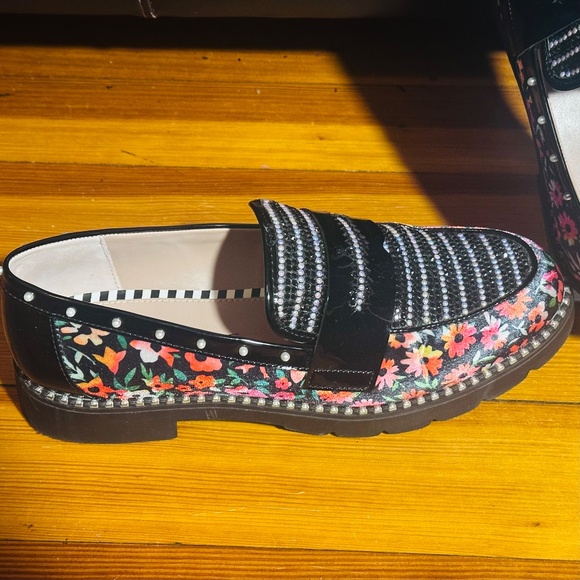 Betsey Johnson floral and pearl loafers - Picture 2 of 3